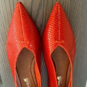 unique pointed orange flat size 39 for women